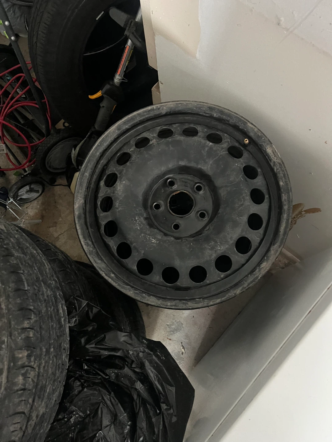 Winter tire of Honda with rims