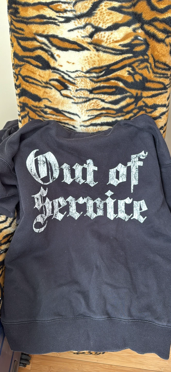 Black "Out of Service" Hoodie Large - photo 2