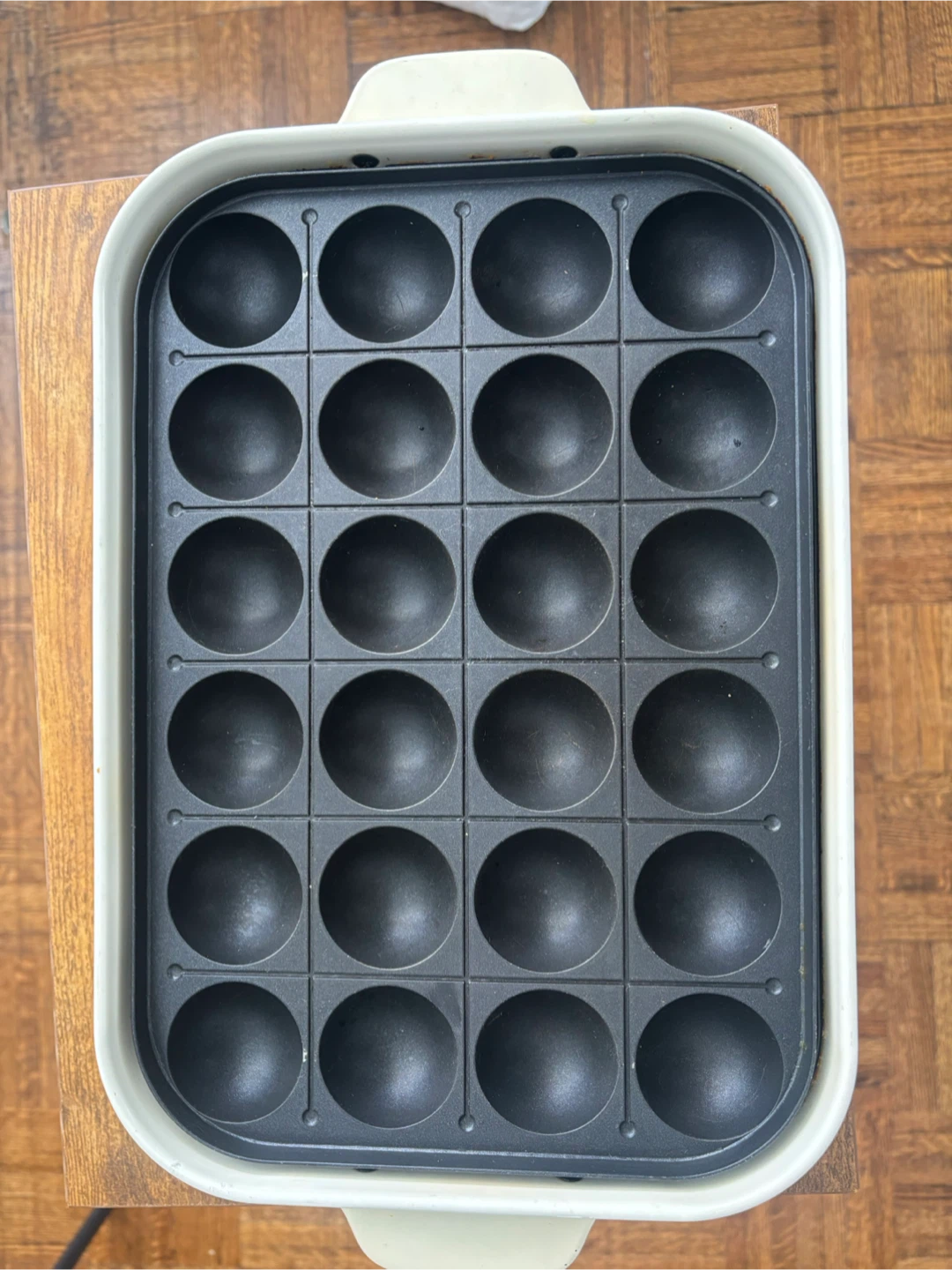 BRUNO Electric Takoyaki Maker & Griddle