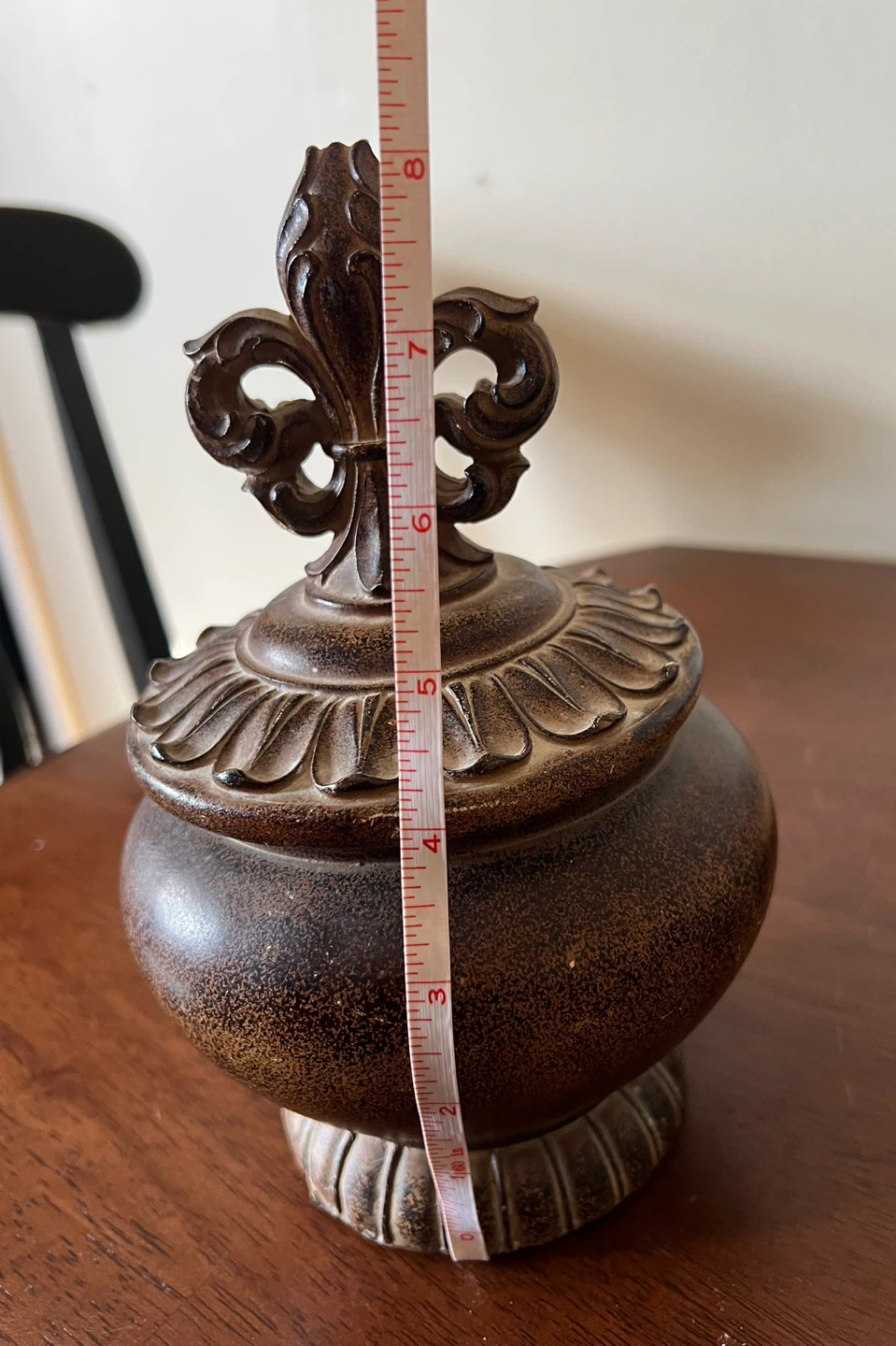 Decorative Distressed Jar with Fleur-de-lis - photo 2