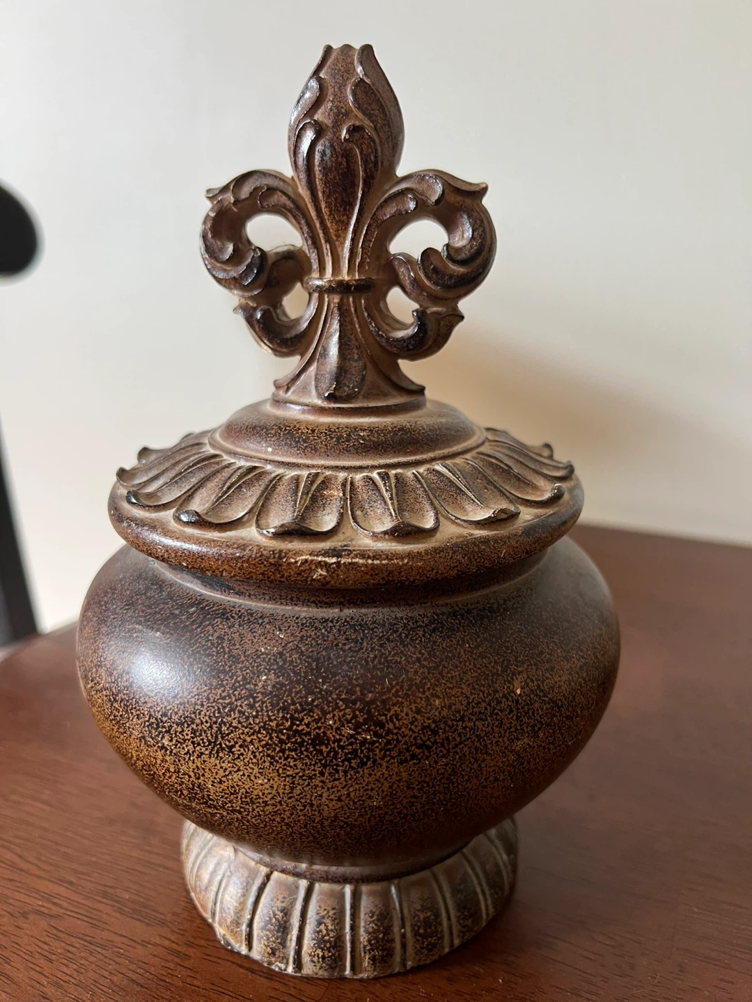 Decorative Distressed Jar with Fleur-de-lis