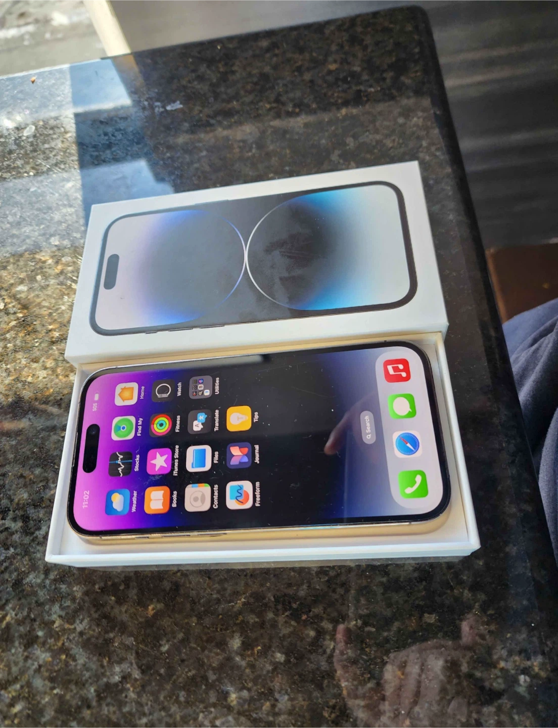 Apple iPhone 14 Pro - photo 2