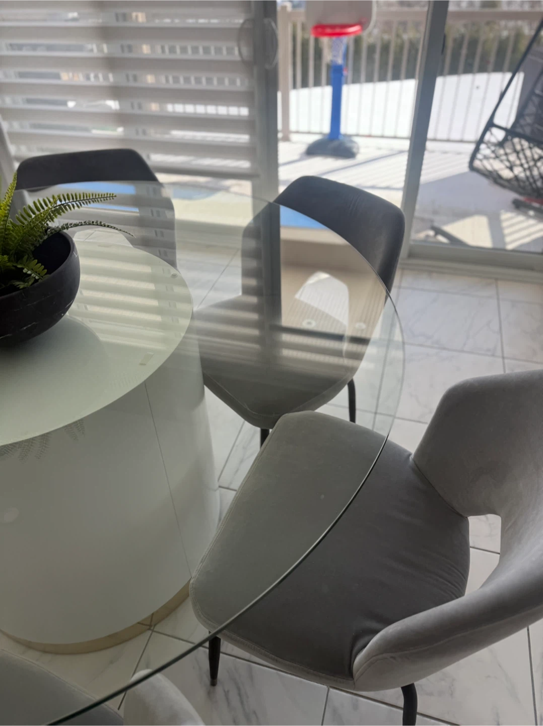 Round Glass Dining Table with 6 Grey Chairs - photo 3
