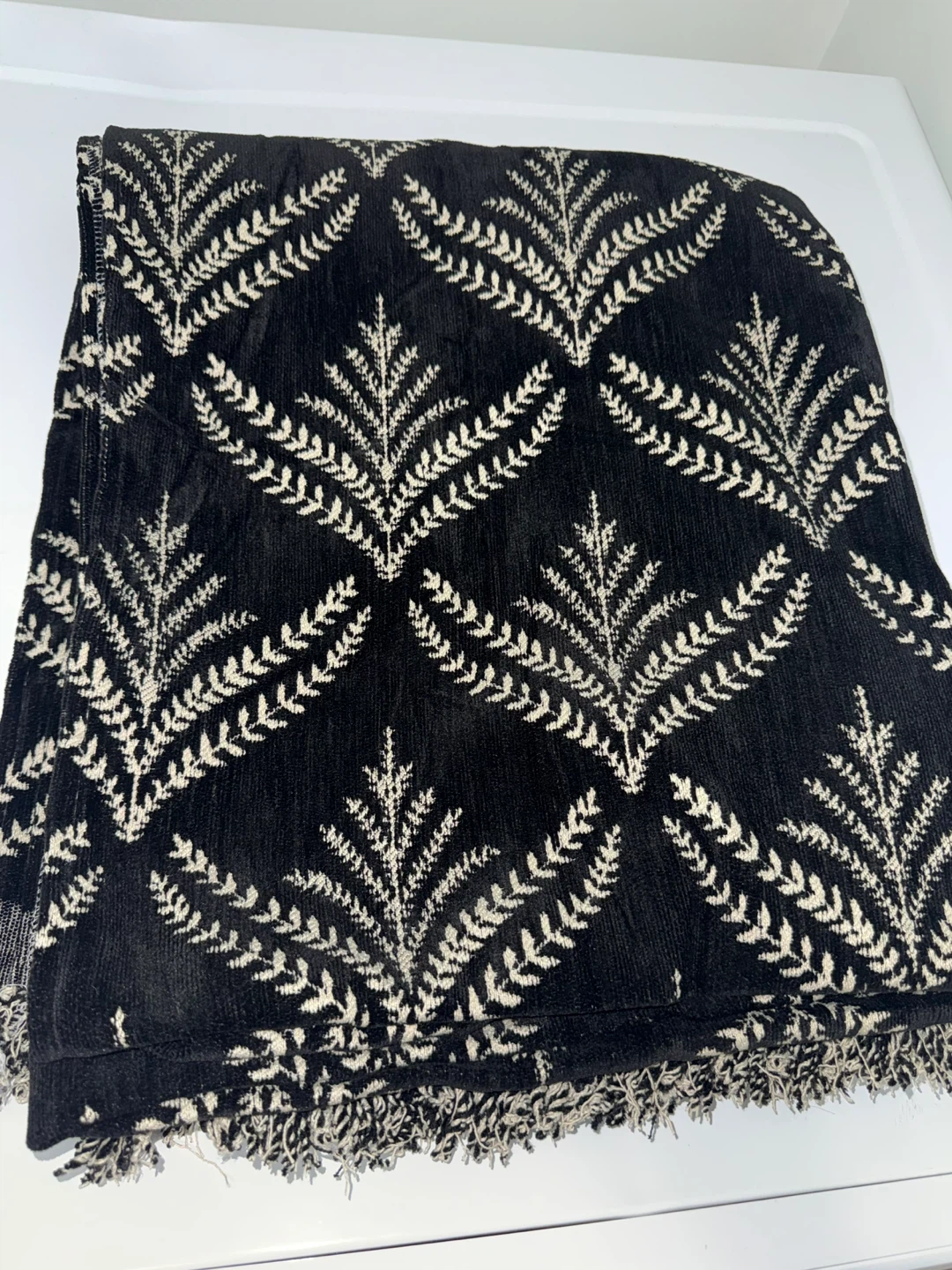 Black Throw Blanket with Fern Pattern - 150x180cm - photo 2