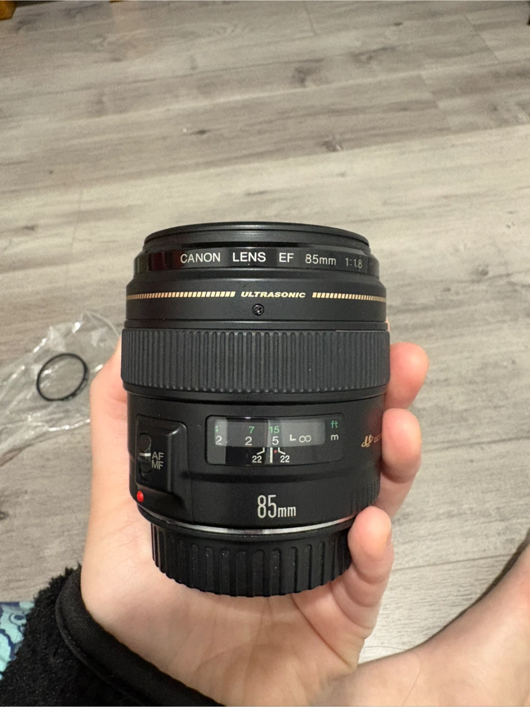 Canon EF 85mm f/1.8 USM Lens
