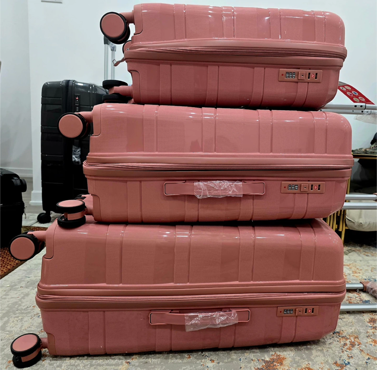 Travel Luggage Set of - 3 - photo 2