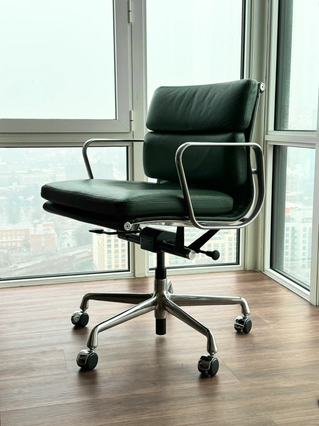 Eames Soft Pad Office Chair - photo 2