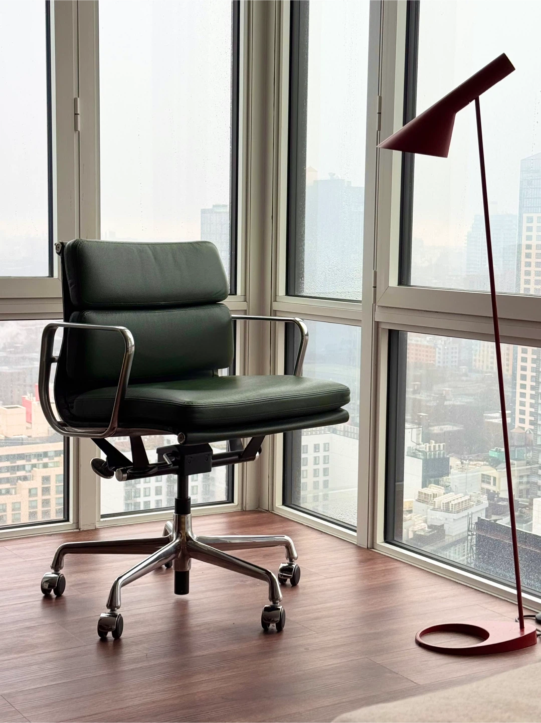 Eames Soft Pad Office Chair