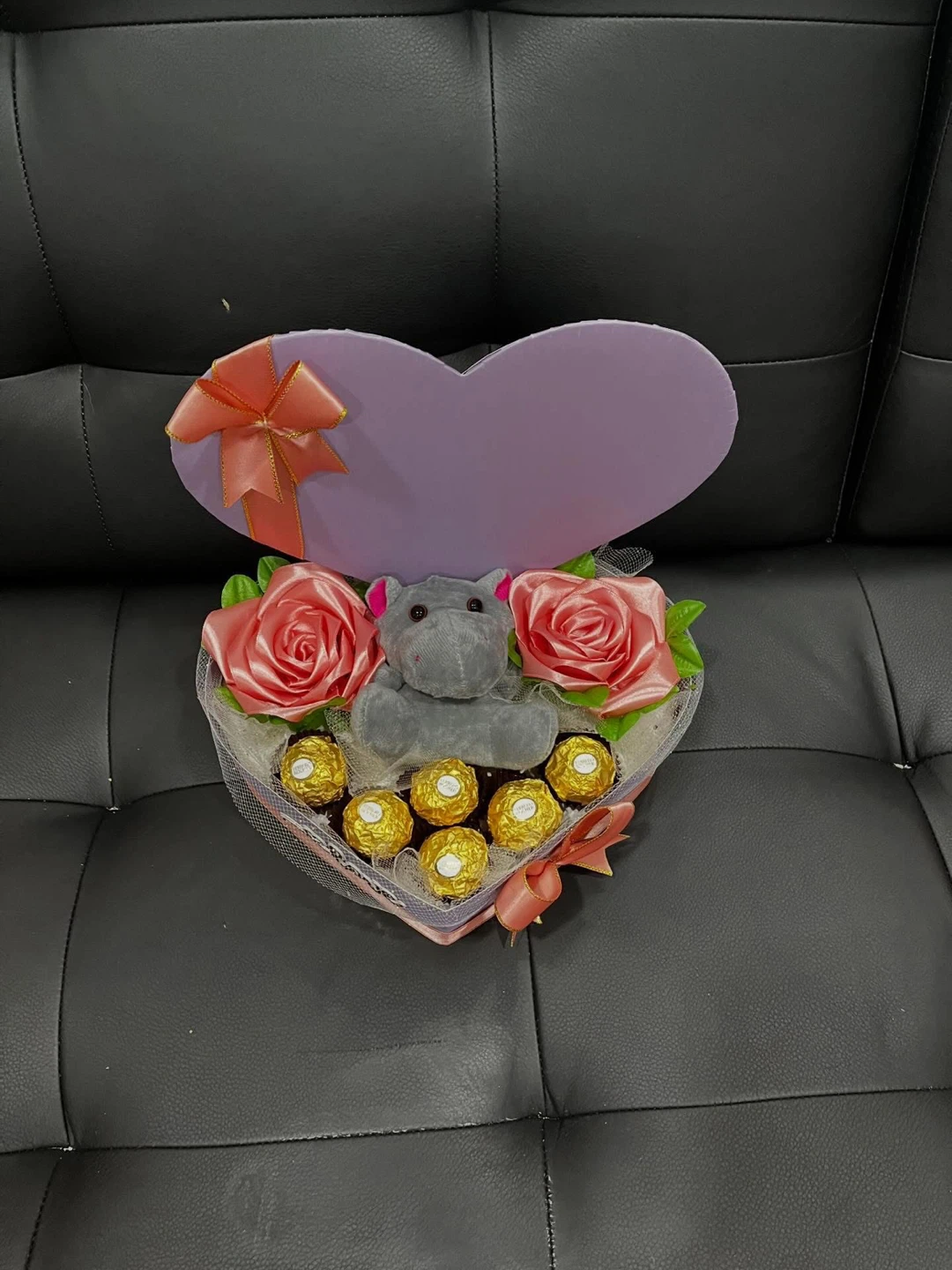 Heart Shaped Gift Box with Ferrero Rocher - photo 2