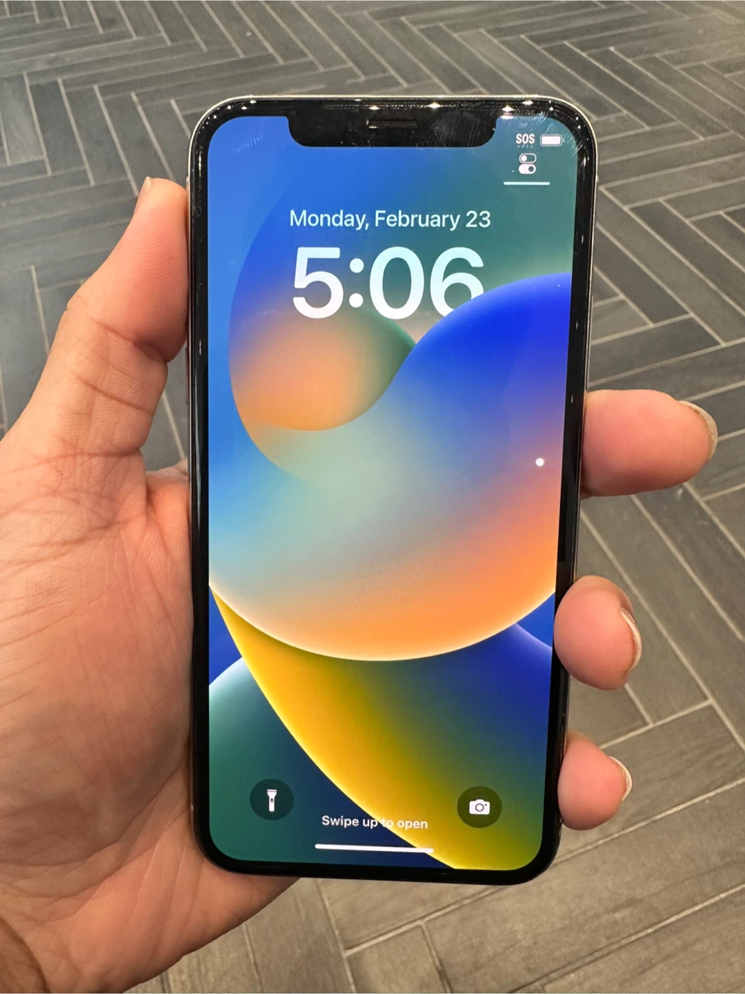 Apple iPhone X 64gb White Unlocked Dual Sim 90% Battery Level