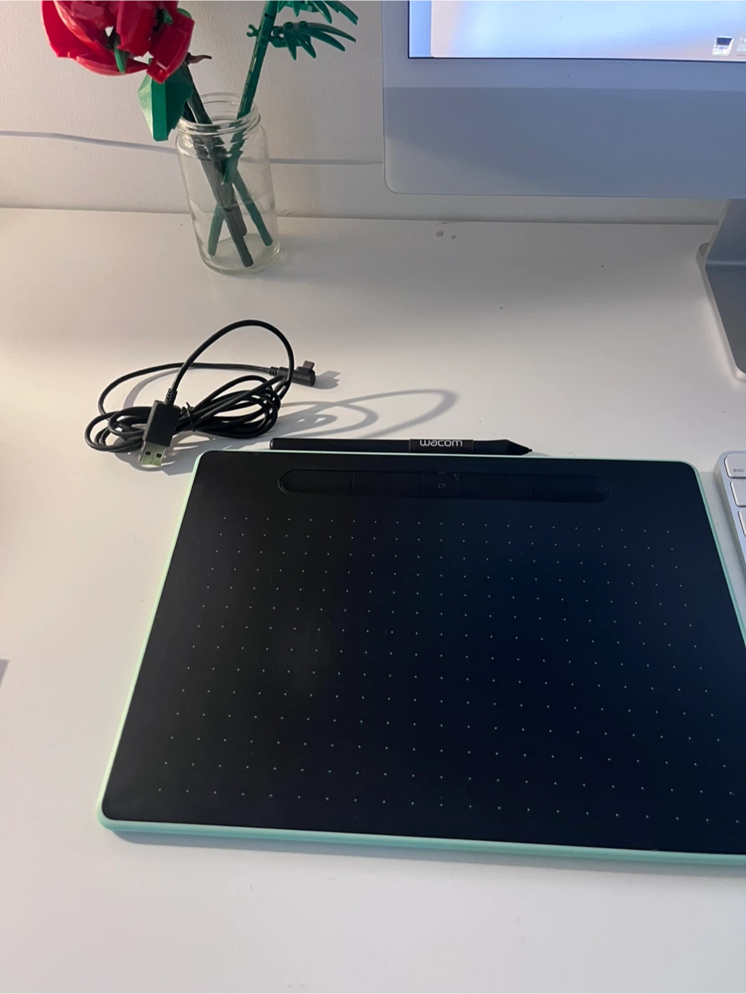 Wacom Intuos Pro Wireless Tablet
