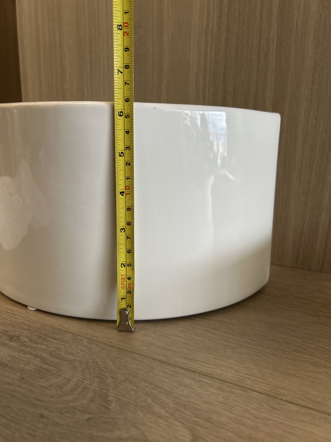 White Ceramic Planter / vase 10$ each or 17 $ for both - photo 5