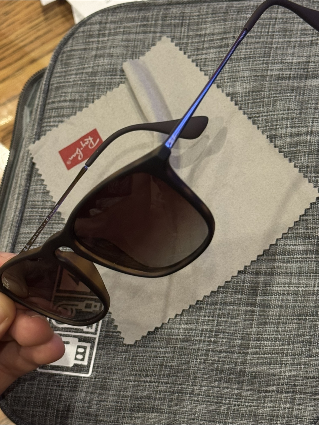 Ray-Ban Sunglasses - photo 3