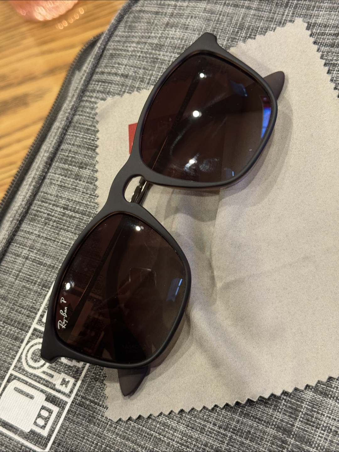 Ray-Ban Sunglasses - photo 2