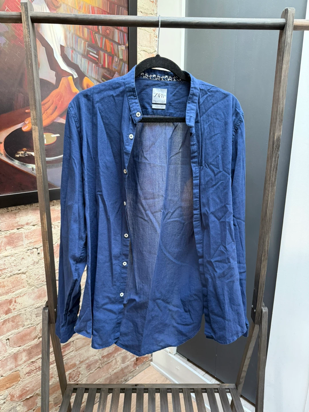 Zara Relaxed Fit Blue Button-Up Shirt - Size Medium