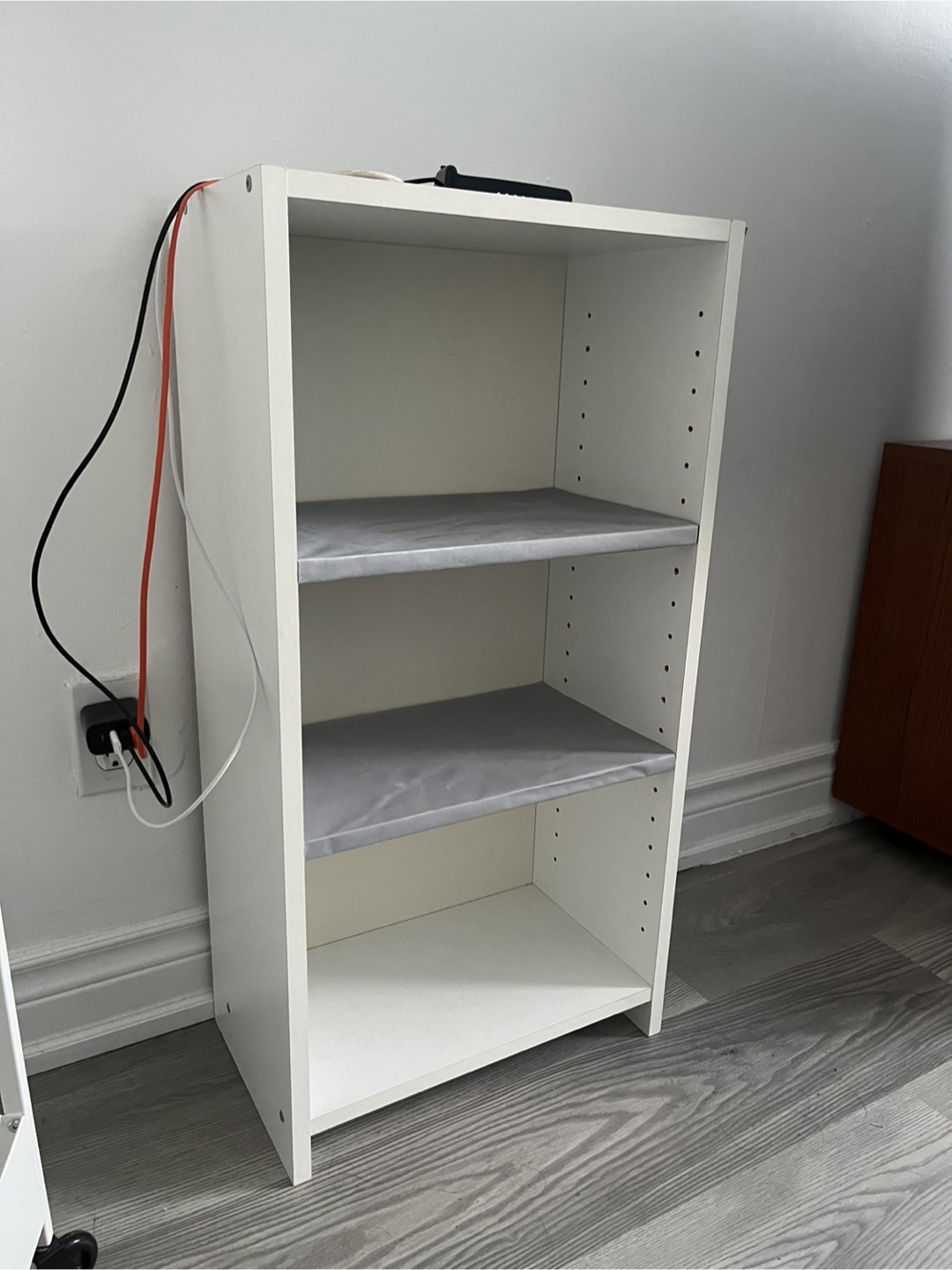 White 3-Shelf Bookshelf