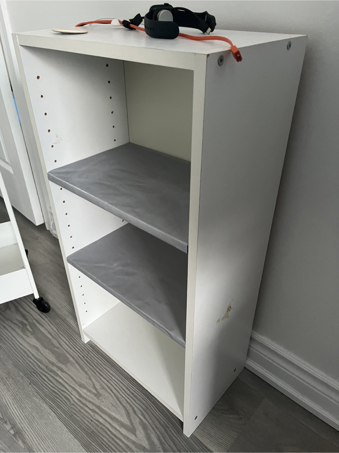 White 3-Shelf Bookshelf - photo 2