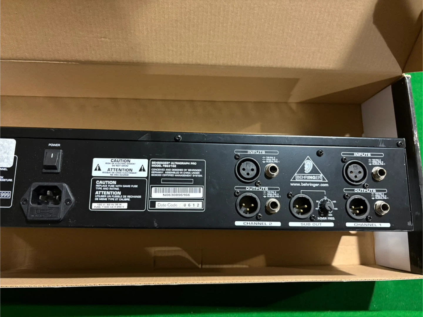 Behringer Ultragraph Pro FBQ3102 31-Band Graphic Equalizer - photo 3
