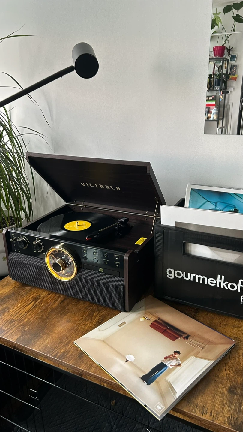 Victrola Empire Signature Record Player