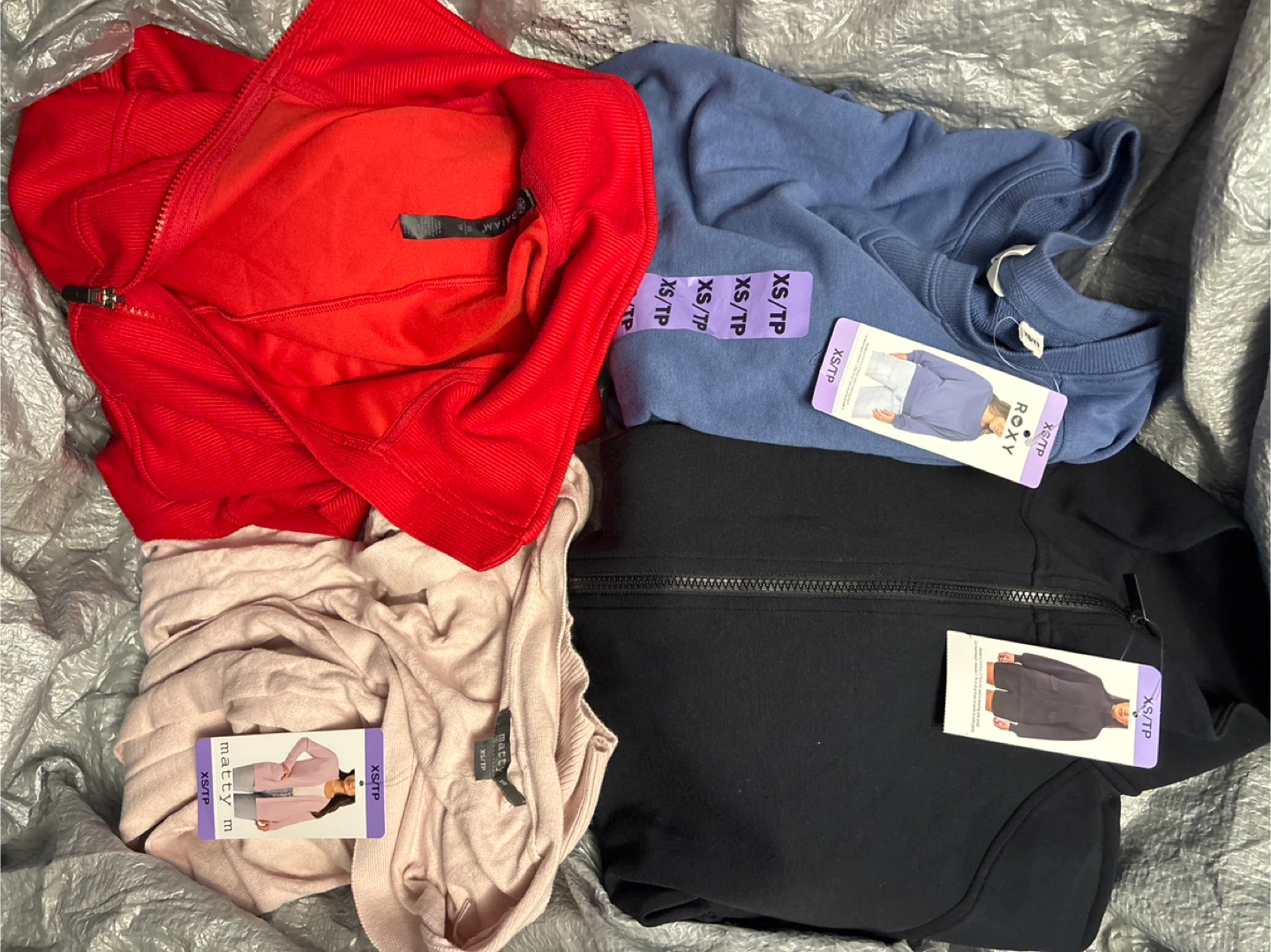 Bundle of Women's XS/TP Tops - Gaiam, Roxy, Matty M