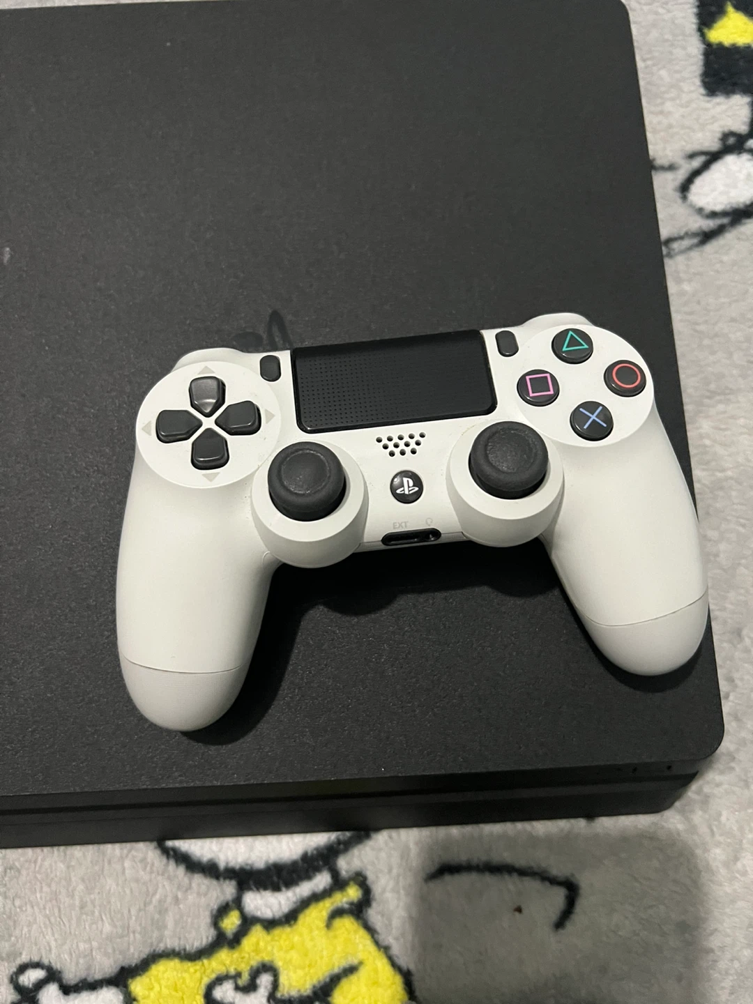 PlayStation 4 Slim 1TB Console with Controller & Modern Warfare - photo 2