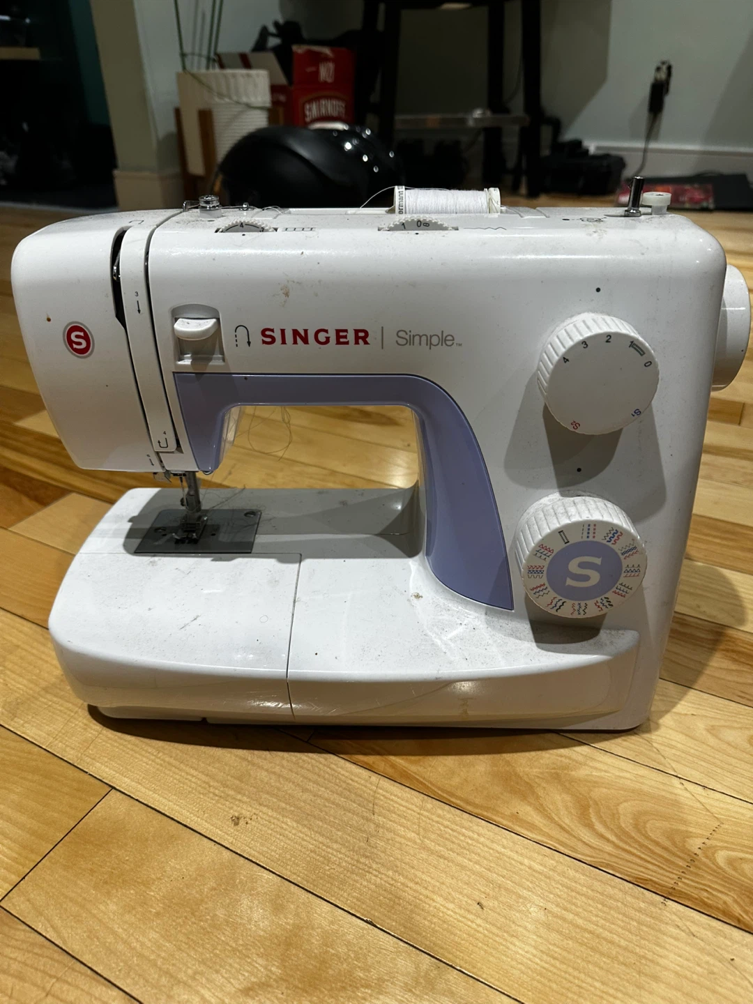 Singer Simple Sewing Machine