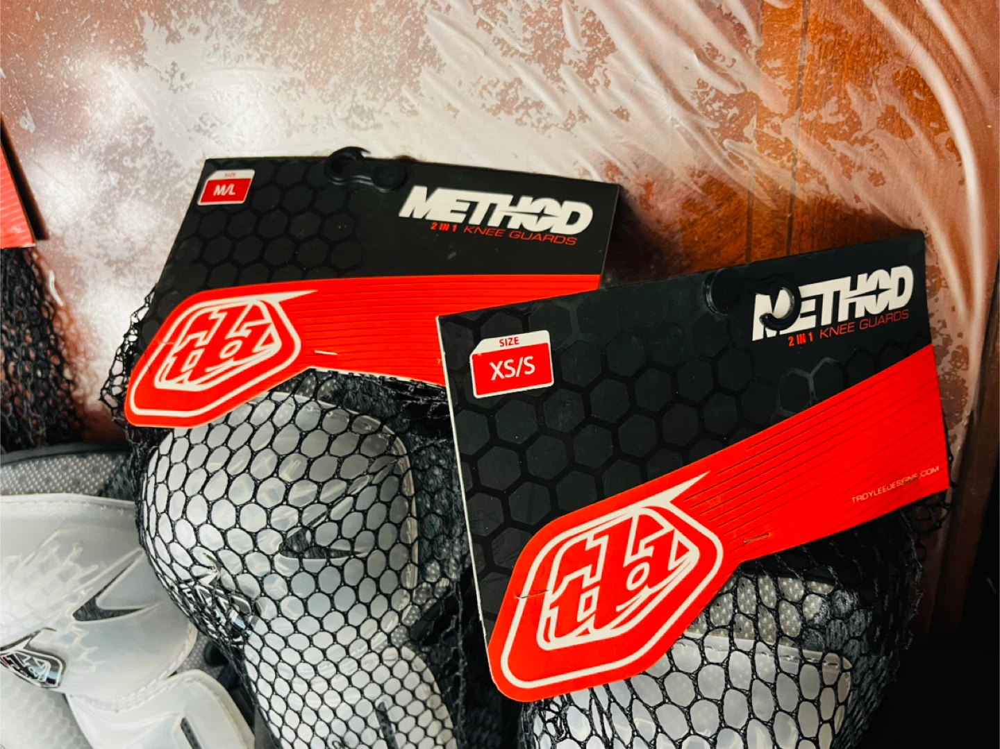 Troy Lee Designs Method 2-in-1 Knee Guards - photo 2