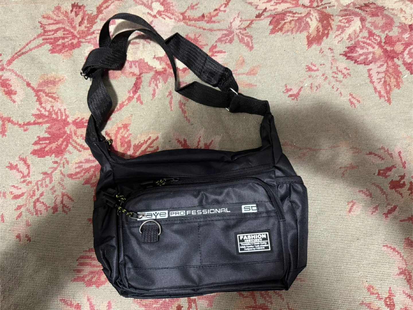 Black Crossbody / Shoulder Bag – Multi-Pocket, Adjustable Strap