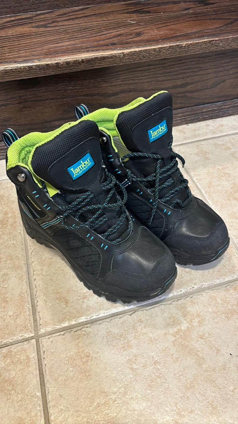 Jambu women’s waterproof winter boots size 10