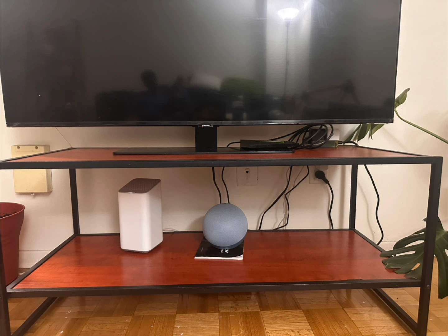 ZINUS Garrison 40 Inch Media Stand / Tv table