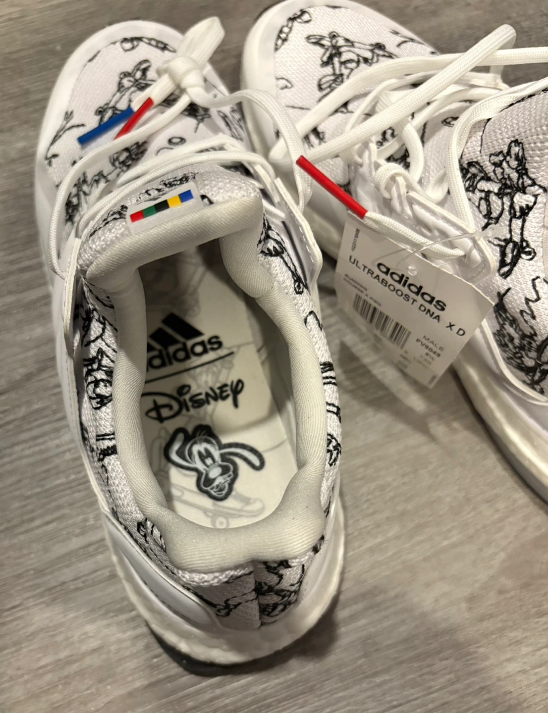 Adidas Ultraboost DNA x Disney Goofy Sneakers - photo 2
