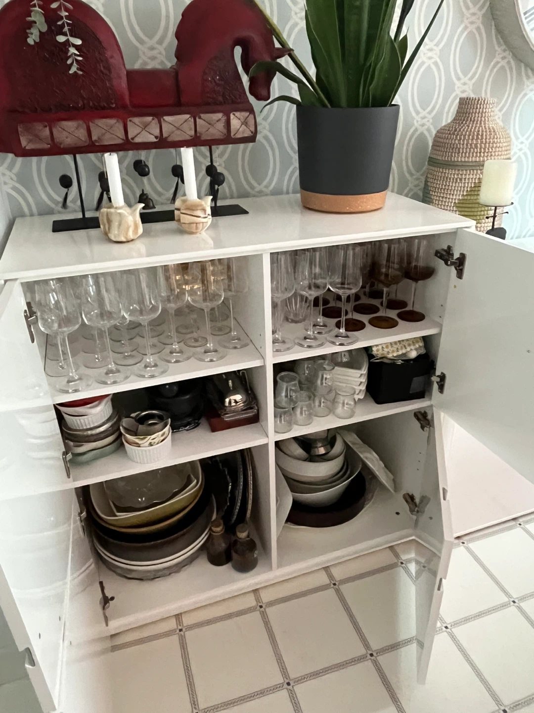 Modern White High-Gloss Cabinet with Circular Handle - photo 2