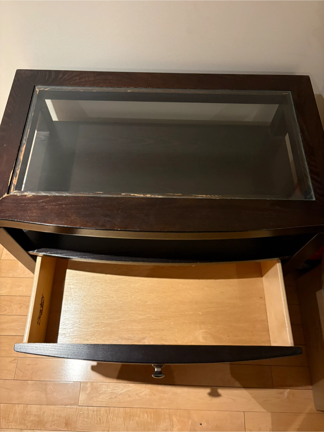 Stanley Furniture Nightstand with Glass Top - photo 3