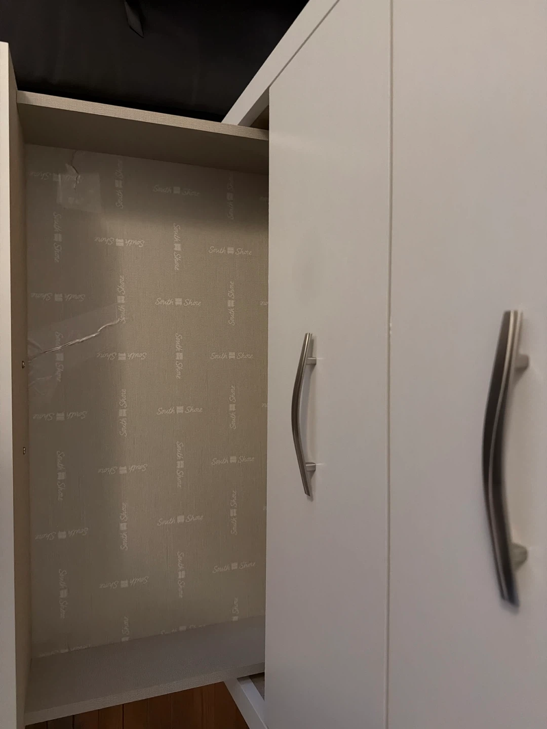 White 5-Drawer Dresser with Top Shelf - photo 2