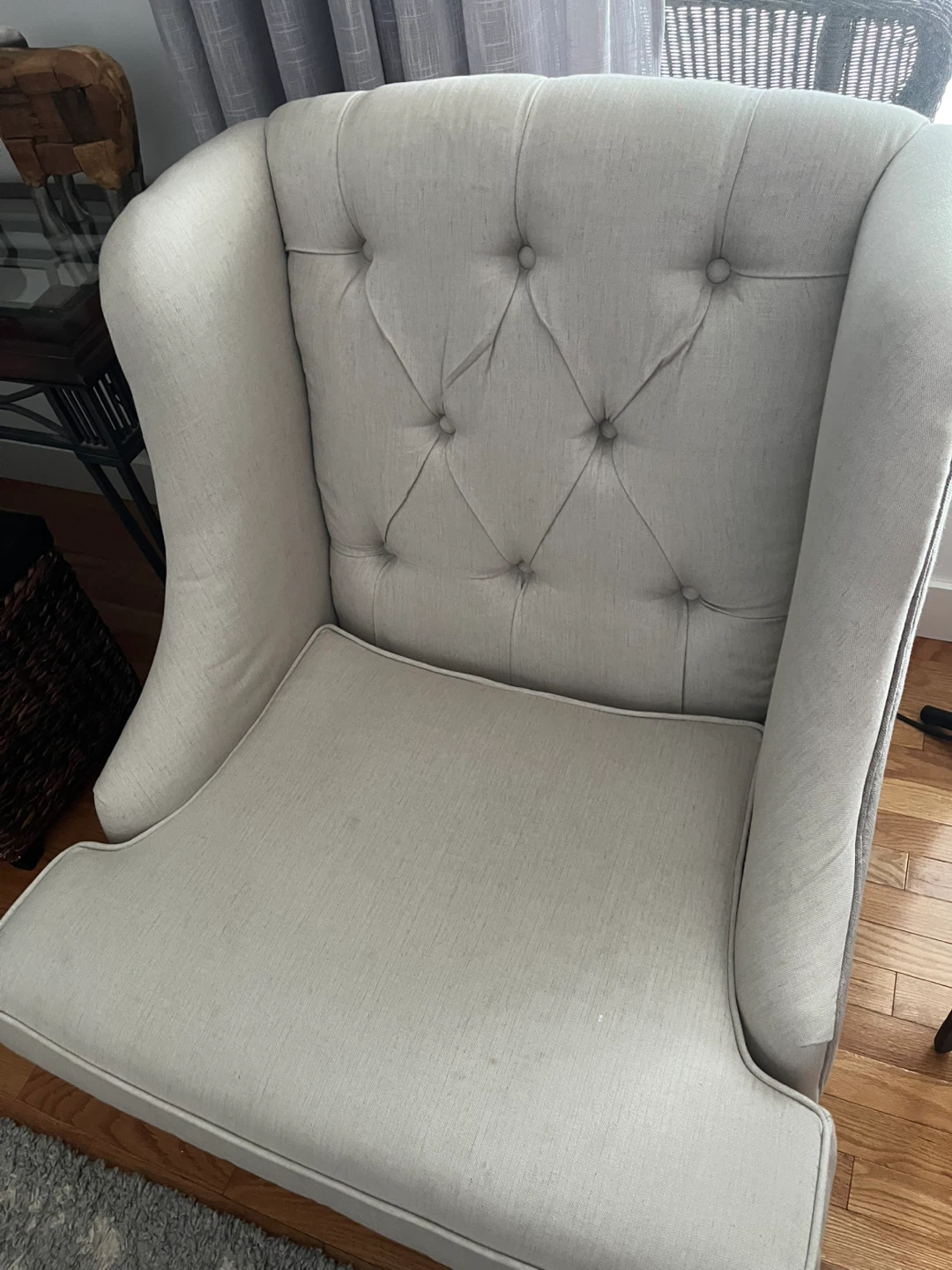 Light cream grey tone Tufted Wingback Accent Chair - photo 4