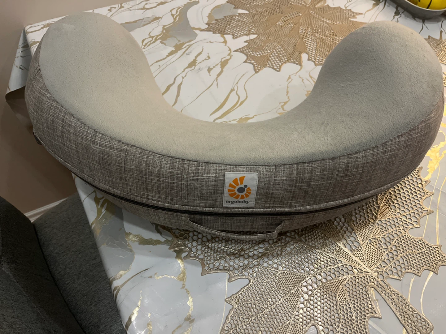Ergobaby Nursing Pillow