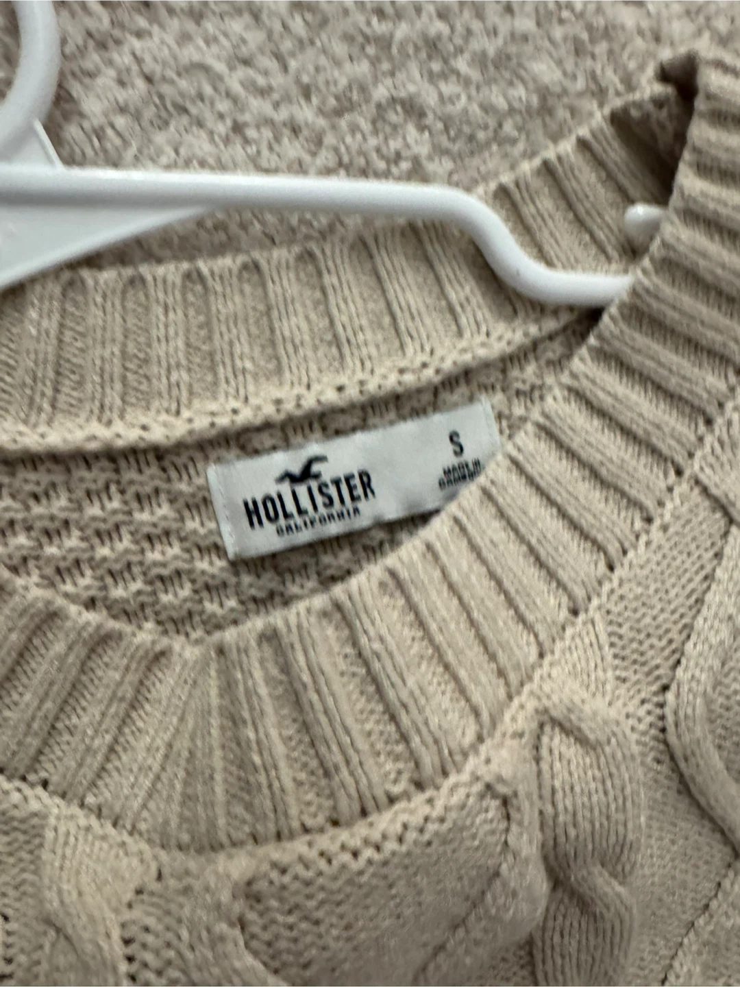 Hollister Cable Knit Sweater - Size S - photo 3