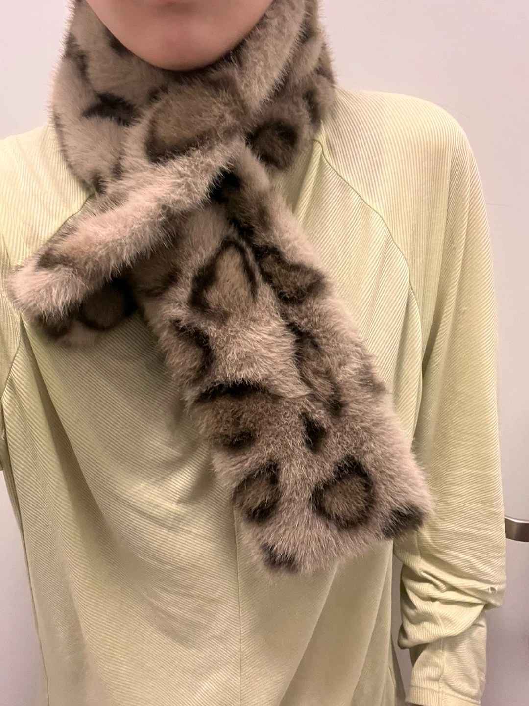 Faux Fur Leopard Print Scarf