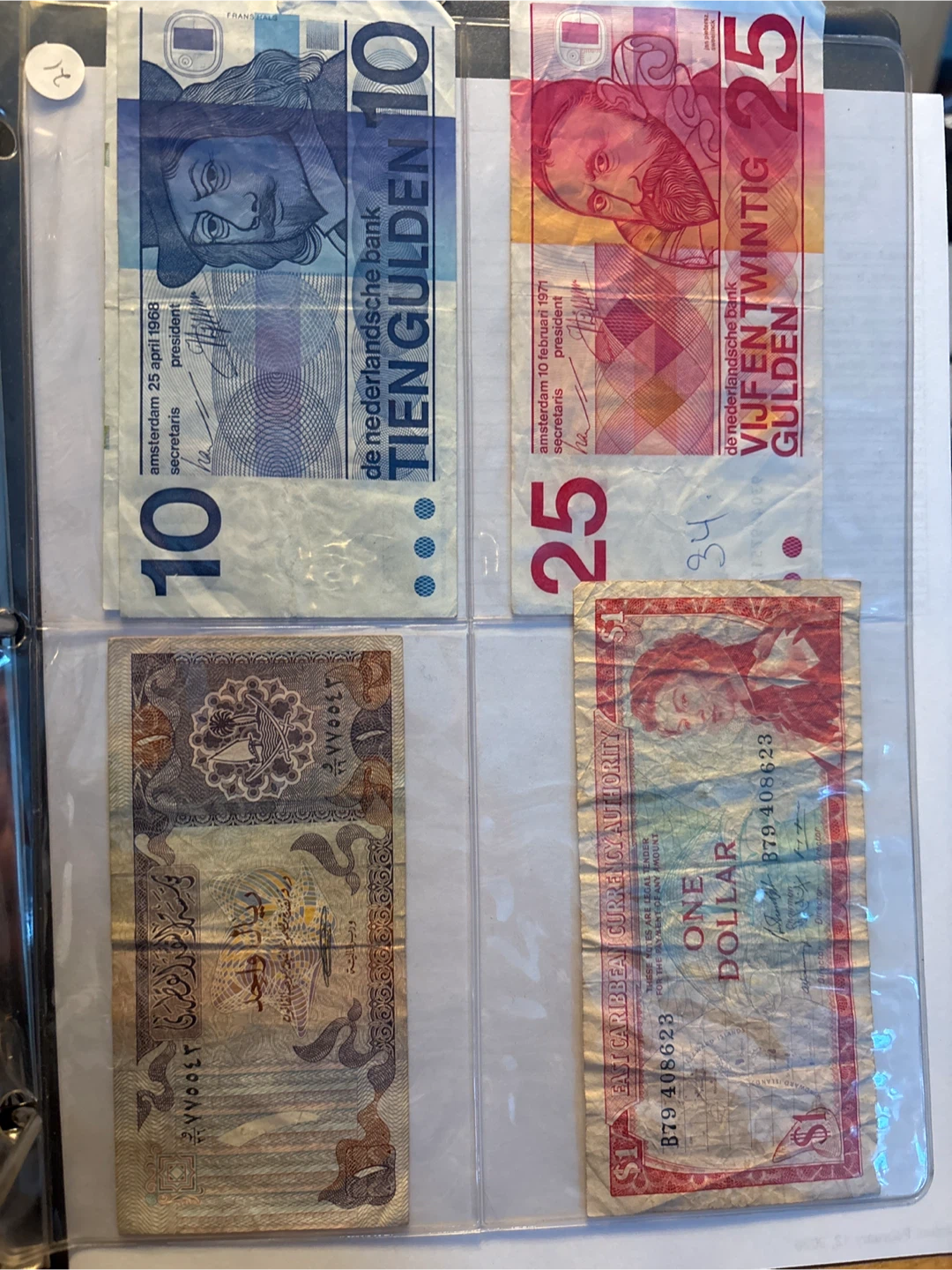Foreign Paper Money Collection — Vintage World Banknotes Lot - photo 3