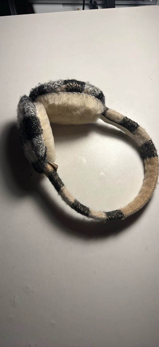 Burberry Earmuffs - photo 2