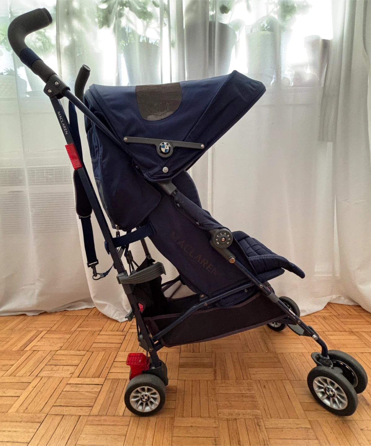 Maclaren BMW Stroller with Rain Cover and Travel Bag - photo 2
