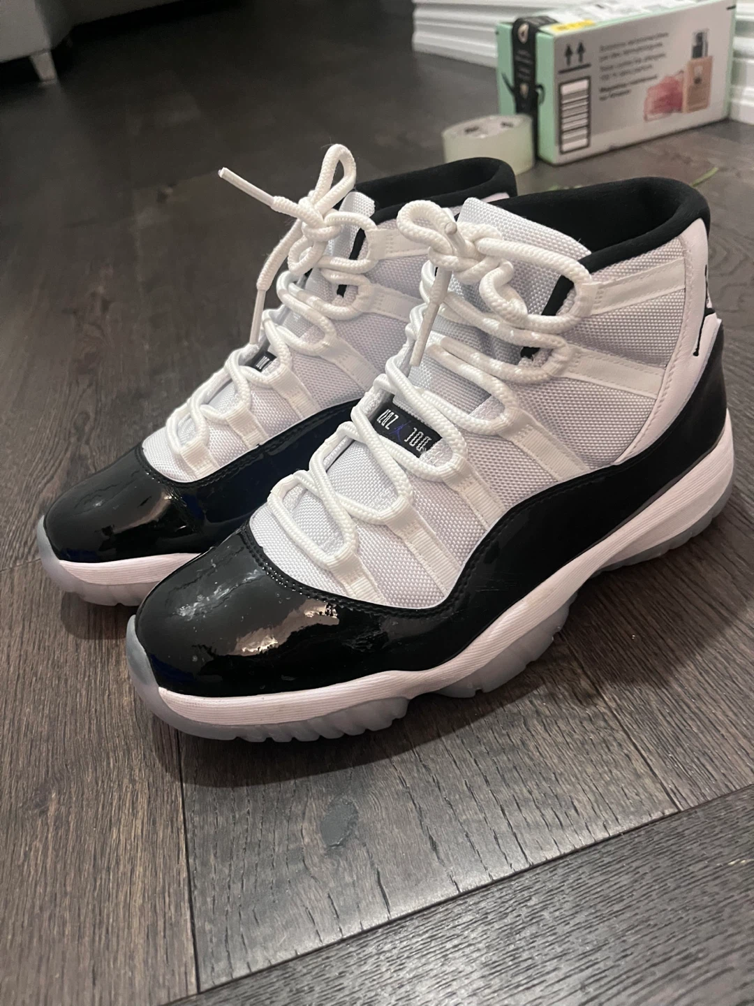 Air Jordan 11 Retro concord size 10.5