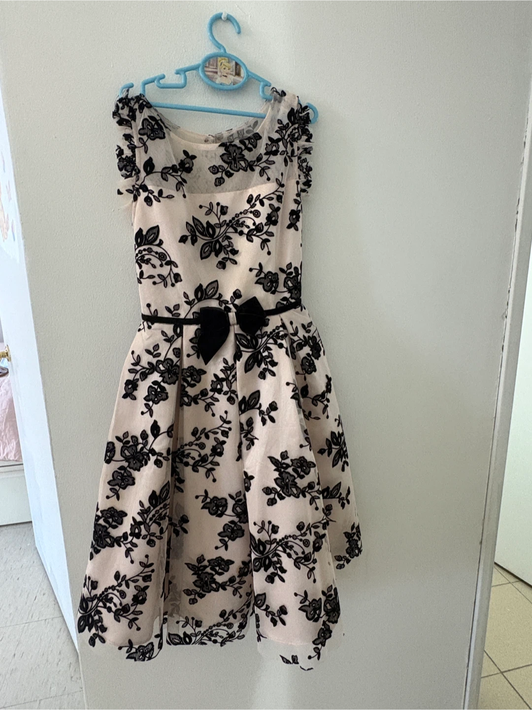 Girls' Dresses - photo 5