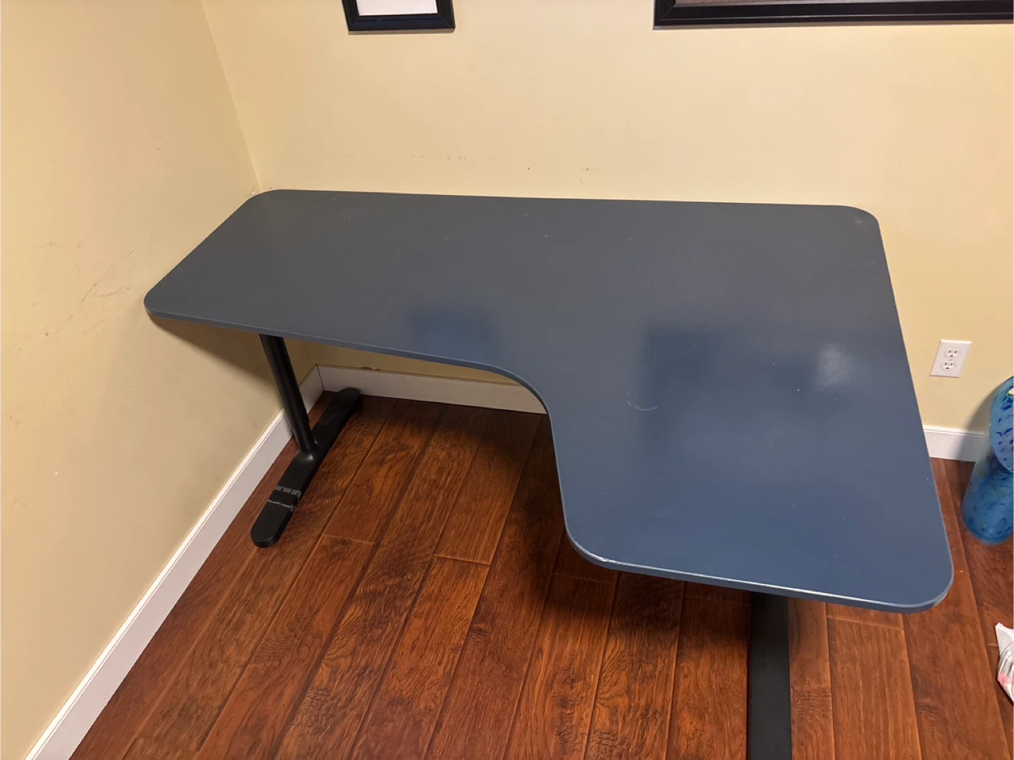 Ergonomic L-Shaped Desk