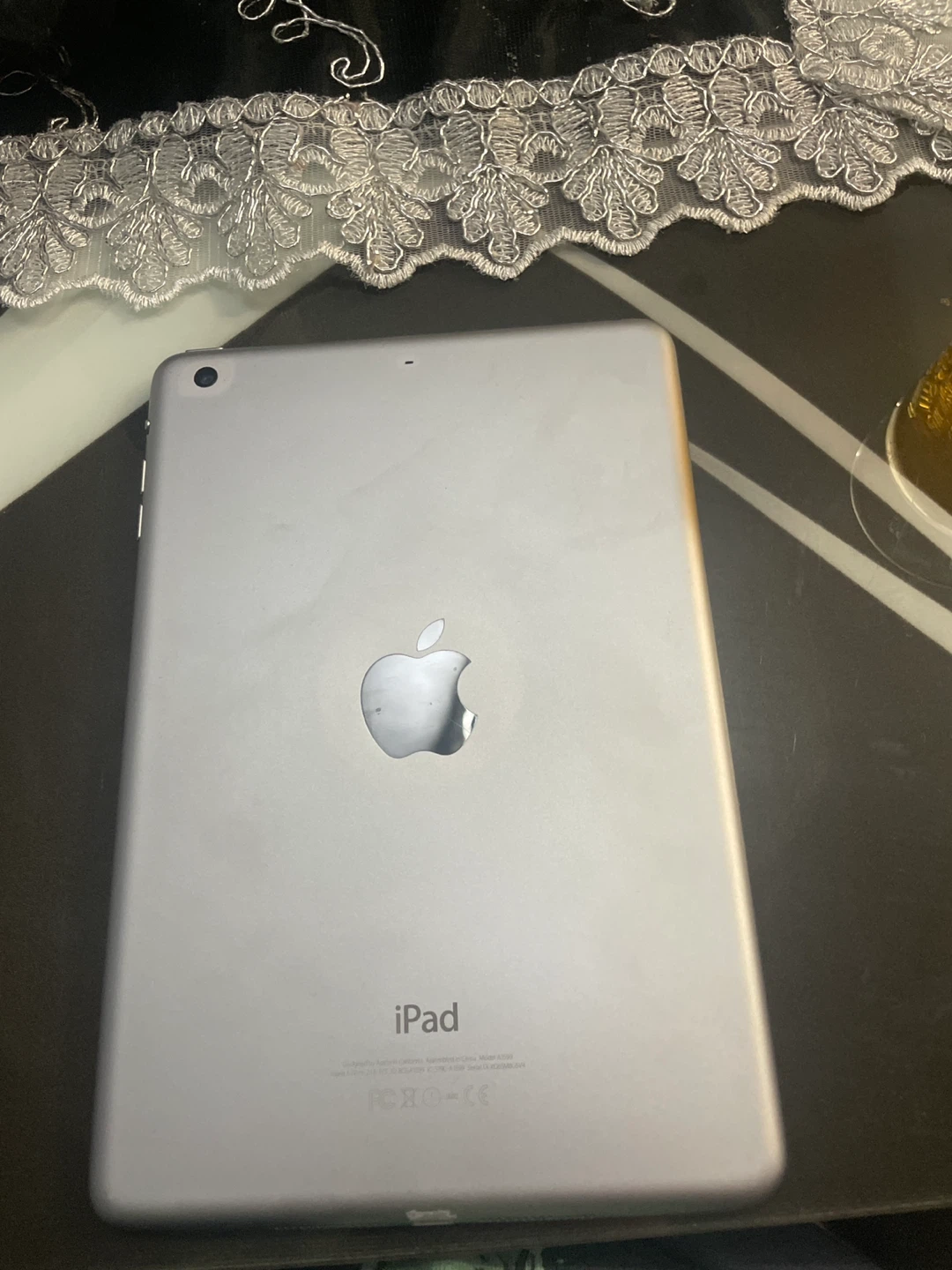 Apple iPad - photo 2