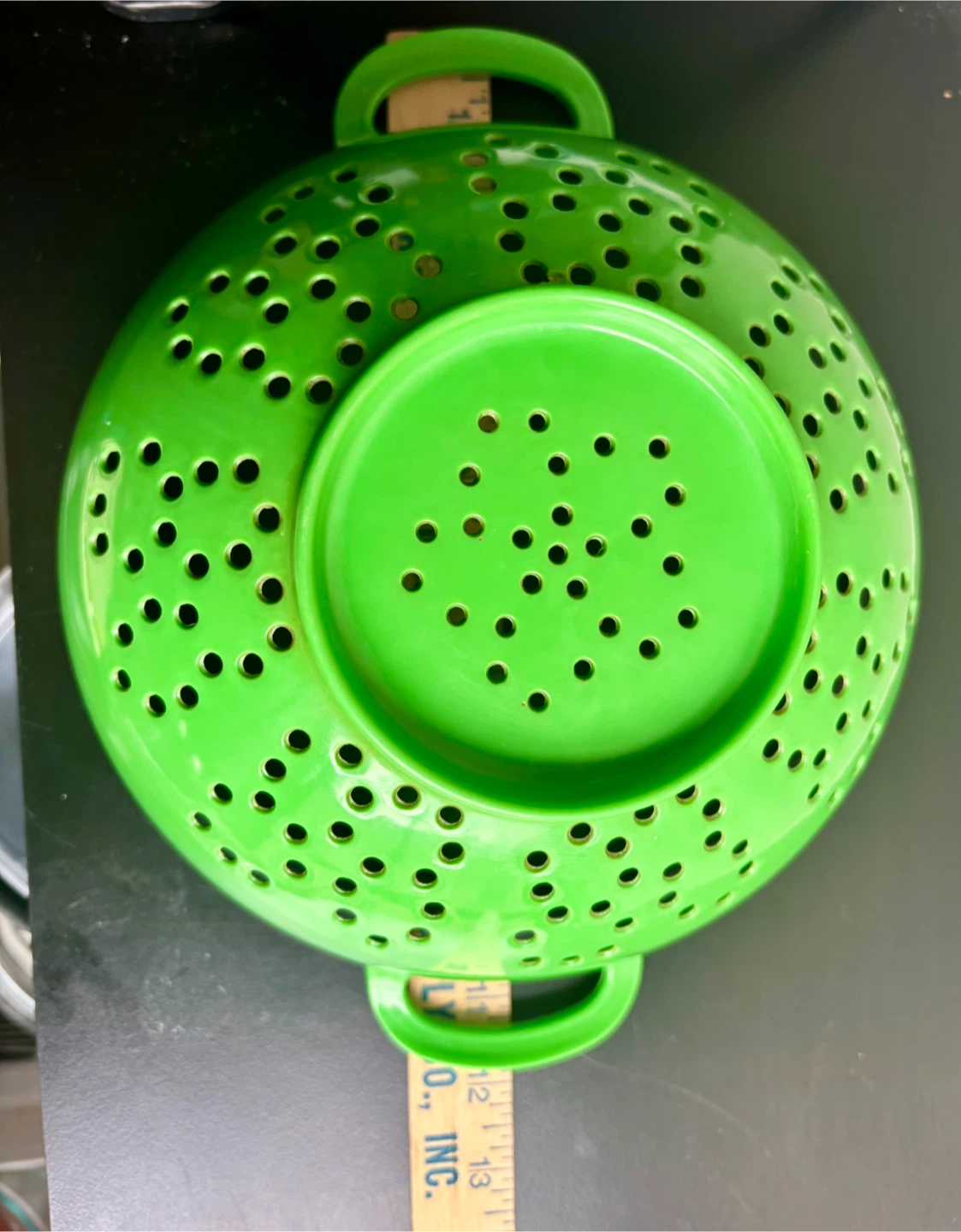 Green Plastic Colander - photo 3