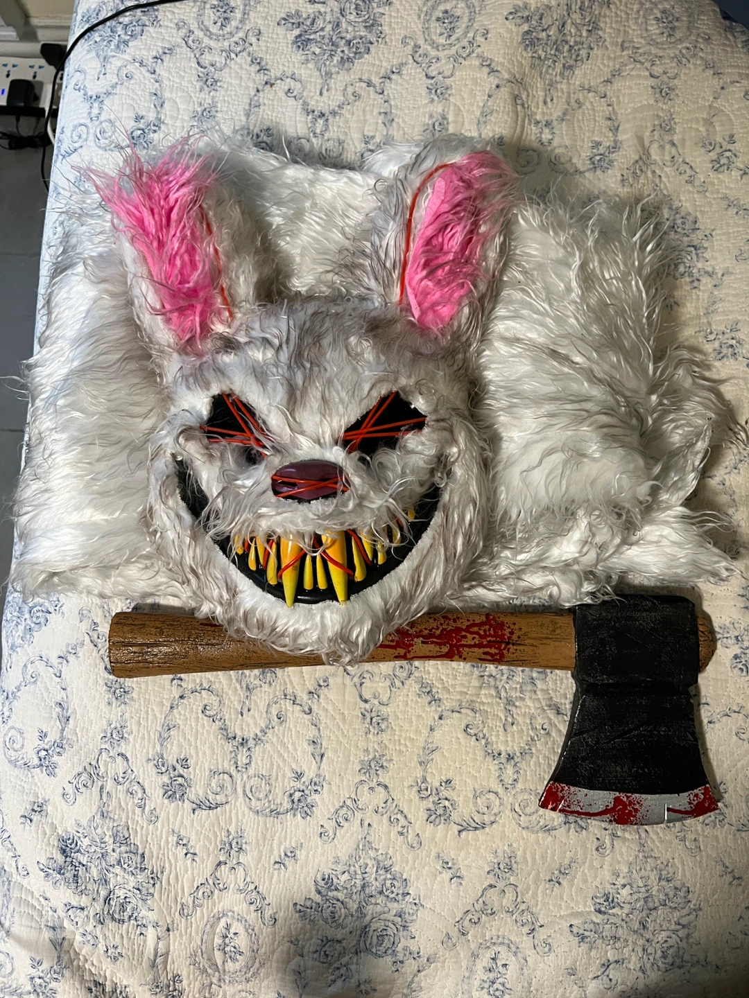 Evil bunny halloween costume set - photo 2