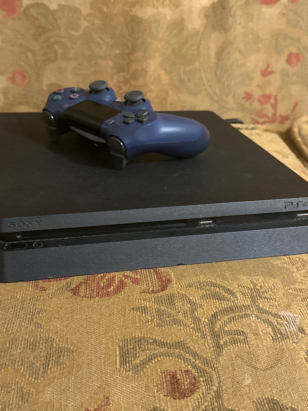 Sony PlayStation 4 Slim Console