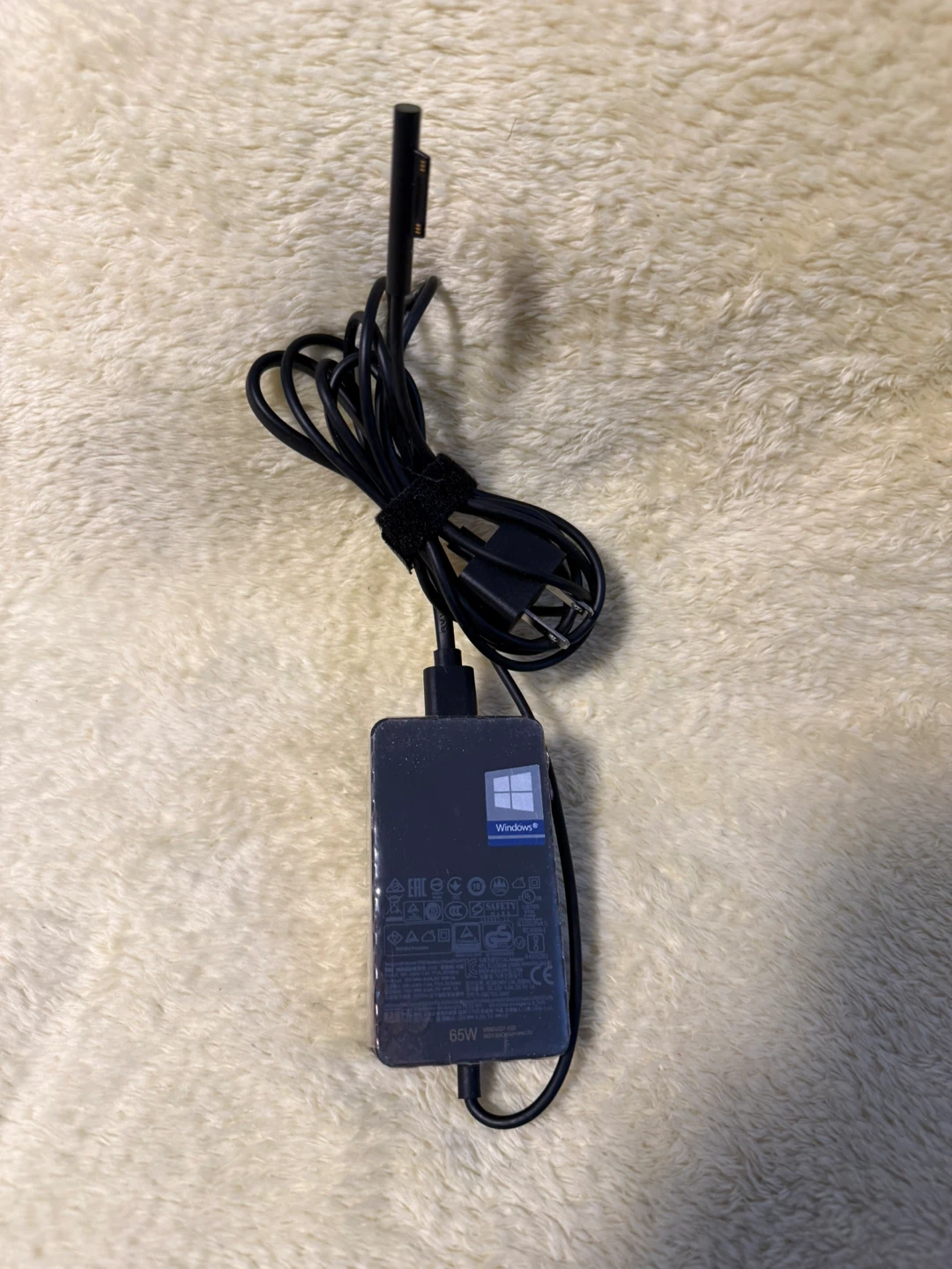 Microsoft Surface Power Supply 65W - photo 2