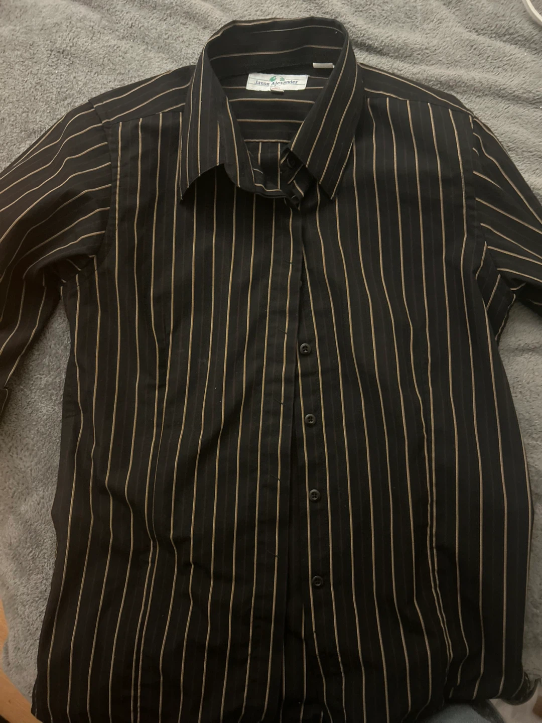 Women Button-Up Shirts for grabs - photo 2